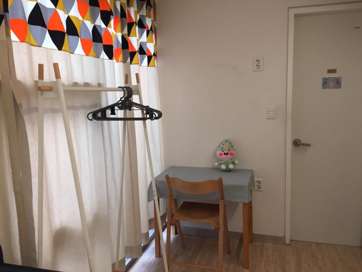 Inside Busan Hostel Екстериор снимка